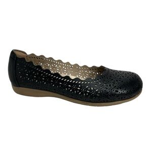 Earth Women's Bria Casual Flats Black Leather Size 8.5M